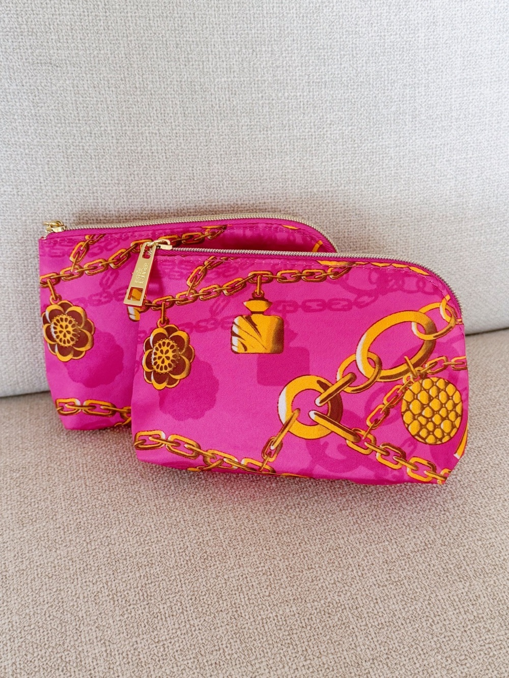 Set of 2/Estée Lauder Hot Pink Limited Edition Makeup Pouch